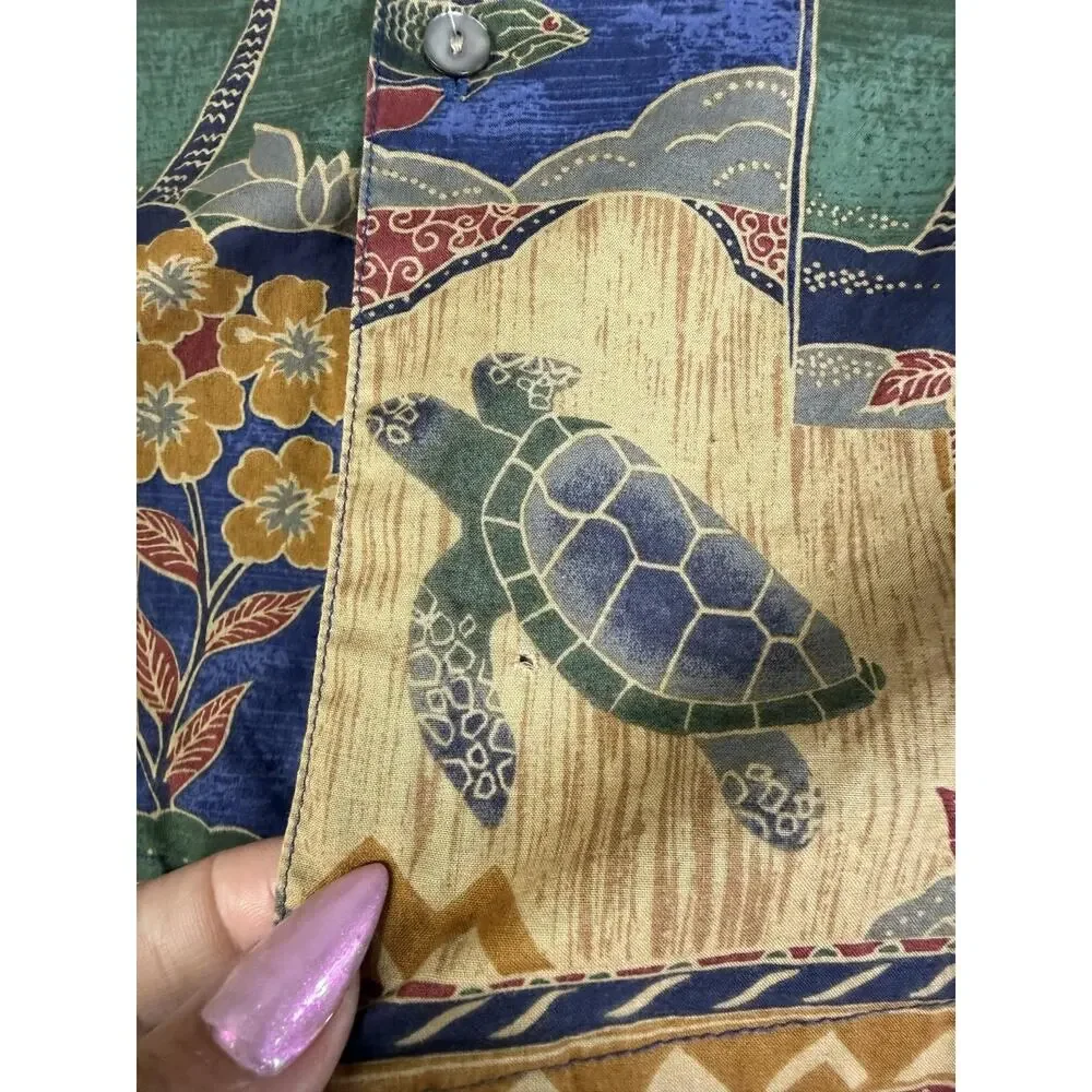 Tori Richard Shirt Mens L Turtle Batik Short Sleeve Button Up Hawaiian Relaxed
